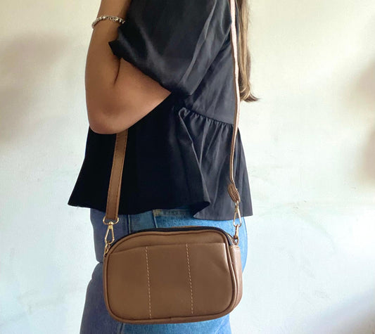 Cartera Bandolera regulable con doble cierre