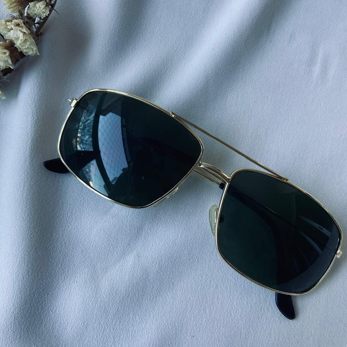 Lentes RAY – Metal dorado clásico