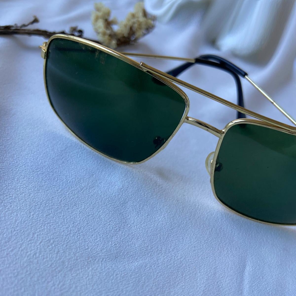 Lentes RAY – Metal dorado clásico